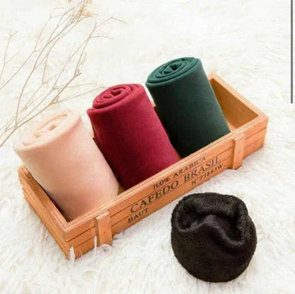 12 pares de calcetines térmicos de microfibra que abriga y repele el frío extremo